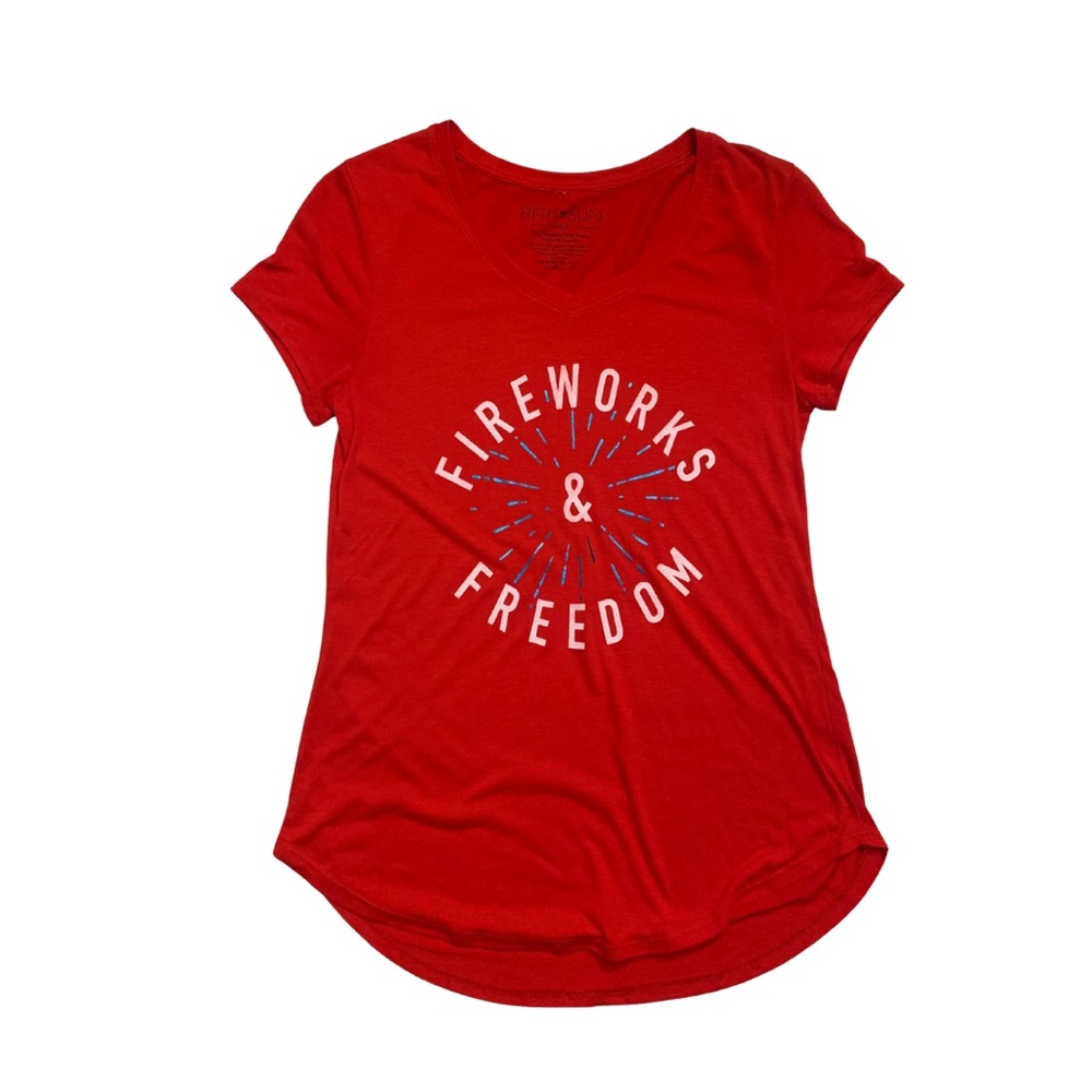 2/$30 Fifth Sun Red Fireworks VNeck Tee 4th of July T-Shirt Sleeves USA 250